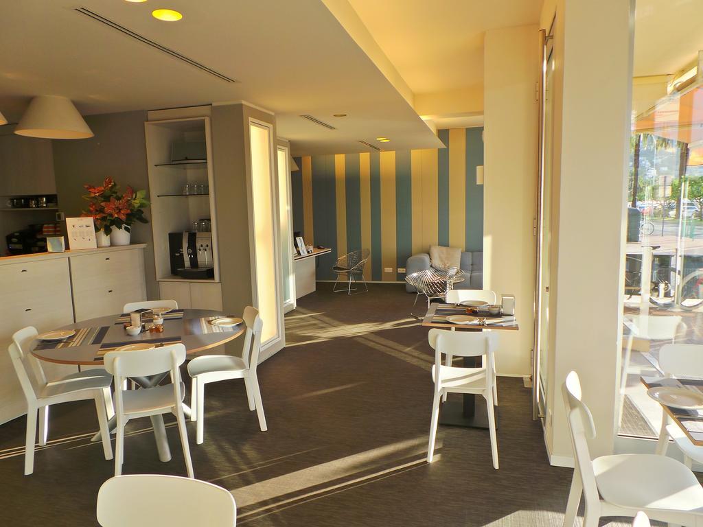Hotel Palm Garavan Ментона Экстерьер фото